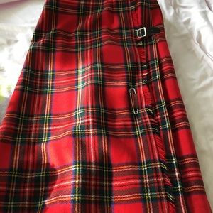 Red plaid kilt skirt